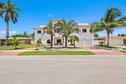 Casa en venta en Fort Lauderdale, Florida, 6 dormitorios, 413.14 m2 № 1982601 - foto 3