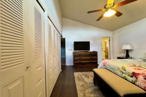 Condo in Bradenton, Florida, 2 bedrooms  № 1803095 - photo 18