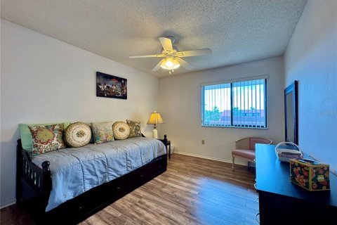 Condo in Bradenton, Florida, 2 bedrooms  № 1803095 - photo 22