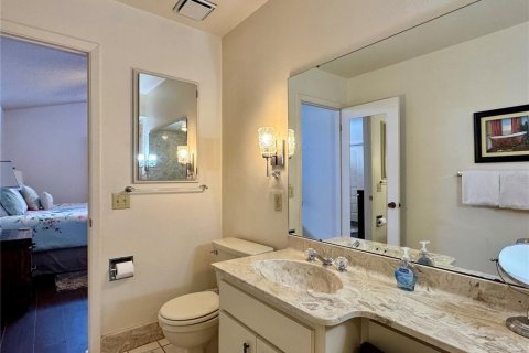 Condo in Bradenton, Florida, 2 bedrooms  № 1803095 - photo 21
