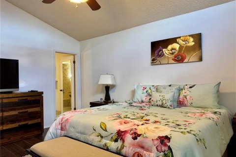 Condo in Bradenton, Florida, 2 bedrooms  № 1803095 - photo 15