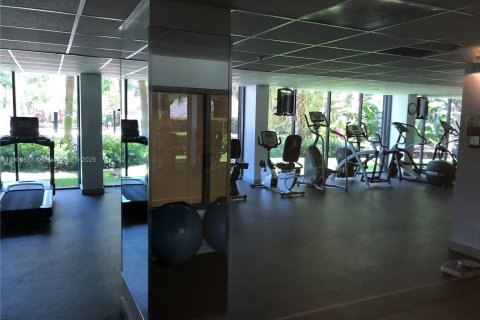 Copropriété à louer à Miami, Floride: 2 chambres, 111.48 m2 № 1965417 - photo 18