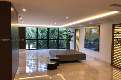 Copropriété à louer à Miami, Floride: 2 chambres, 111.48 m2 № 1965417 - photo 22