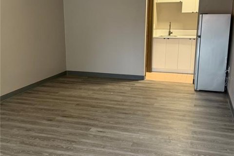 Снять в аренду квартиру в Киссимми, Флорида 32.52м2, № 1818952 - фото 3