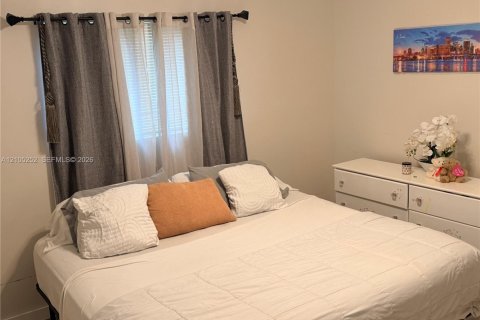 Villa ou maison à vendre à Pompano Beach, Floride: 3 chambres, 126.81 m2 № 2415967 - photo 15