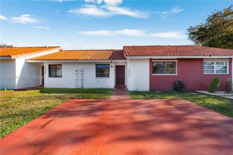 Casa en Miami, Florida 2 dormitorios, 107.58 m2 № 2028133