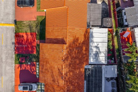 Casa en venta en Miami, Florida, 2 dormitorios, 107.58 m2 № 2028133 - foto 20