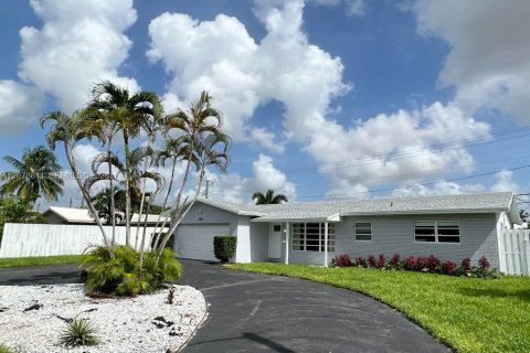 Villa ou maison à vendre à Fort Lauderdale, Floride: 2 chambres, 147.34 m2 № 2328973 - photo 6