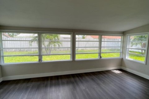 Villa ou maison à vendre à Fort Lauderdale, Floride: 2 chambres, 147.34 m2 № 2328973 - photo 22