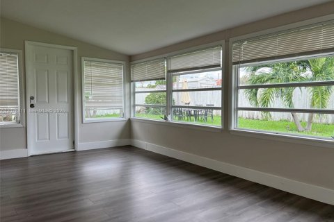 Villa ou maison à vendre à Fort Lauderdale, Floride: 2 chambres, 147.34 m2 № 2328973 - photo 17
