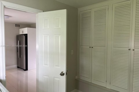 Villa ou maison à vendre à Fort Lauderdale, Floride: 2 chambres, 147.34 m2 № 2328973 - photo 29