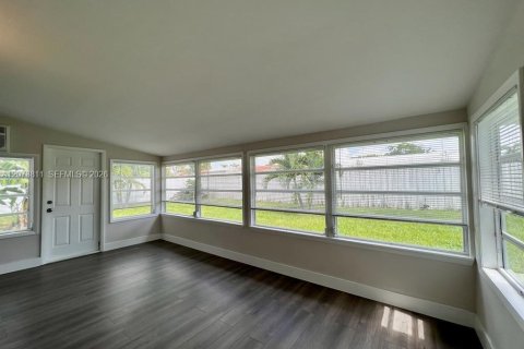 Villa ou maison à vendre à Fort Lauderdale, Floride: 2 chambres, 147.34 m2 № 2328973 - photo 21