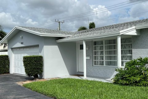 Villa ou maison à vendre à Fort Lauderdale, Floride: 2 chambres, 147.34 m2 № 2328973 - photo 4