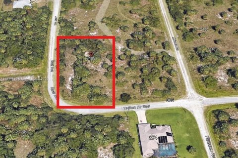 Terrain à Palm Bay, Floride № 1934474