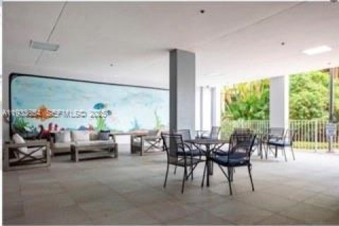 Condo in Sunny Isles Beach, Florida, 2 bedrooms  № 1991456 - photo 26