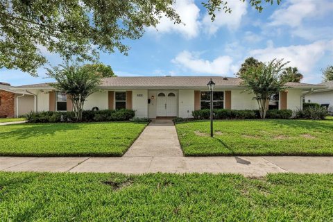 Villa ou maison à vendre à Orlando, Floride: 4 chambres, 199.93 m2 № 2220451 - photo 3
