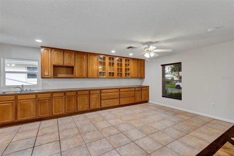 Villa ou maison à vendre à Orlando, Floride: 4 chambres, 199.93 m2 № 2220451 - photo 20