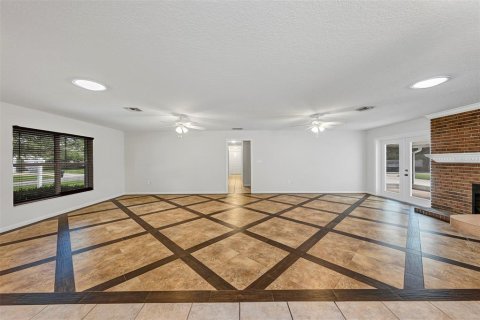 Villa ou maison à vendre à Orlando, Floride: 4 chambres, 199.93 m2 № 2220451 - photo 11