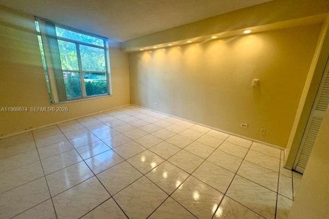 Condominio en venta en Lauderhill, Florida, 1 dormitorio, 74.32 m2 № 2031708 - foto 20