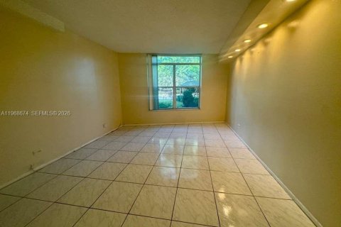 Condominio en venta en Lauderhill, Florida, 1 dormitorio, 74.32 m2 № 2031708 - foto 21