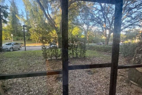 Condominio en venta en Lauderhill, Florida, 1 dormitorio, 74.32 m2 № 2031708 - foto 12