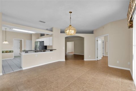 Casa en venta en Clermont, Florida, 2 dormitorios, 185.53 m2 № 1781354 - foto 6