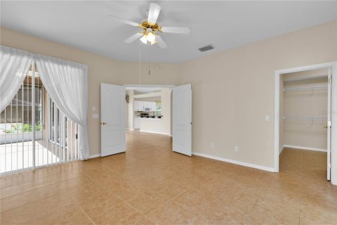 Casa en venta en Clermont, Florida, 2 dormitorios, 185.53 m2 № 1781354 - foto 14