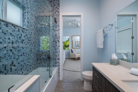 Casa en venta en Marathon, Florida, 5 dormitorios, 319.03 m2 № 1991004 - foto 28