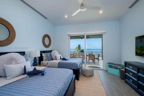 Casa en venta en Marathon, Florida, 5 dormitorios, 319.03 m2 № 1991004 - foto 30