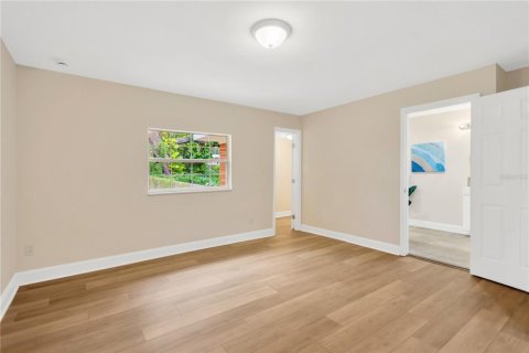 Casa en venta en Brandon, Florida, 4 dormitorios, 222.41 m2 № 1900222 - foto 20