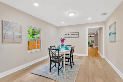 Casa en venta en Brandon, Florida, 4 dormitorios, 222.41 m2 № 1900222 - foto 15