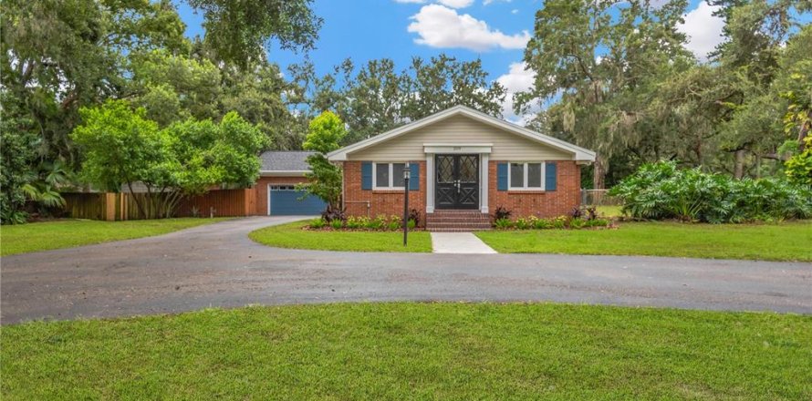 Casa en Brandon, Florida 4 dormitorios, 222.41 m2 № 1900222