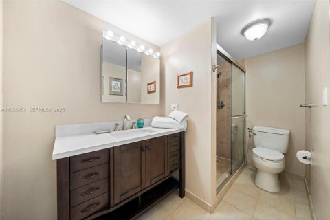 Copropriété à louer à Sunny Isles Beach, Floride: 3 chambres, 114.27 m2 № 1977443 - photo 21