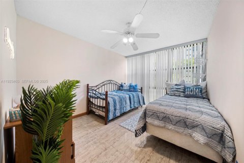Copropriété à louer à Sunny Isles Beach, Floride: 3 chambres, 114.27 m2 № 1977443 - photo 23