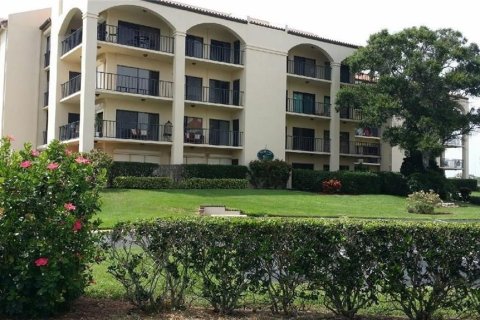 Condo in Tarpon Springs, Florida, 1 bedroom  № 2096639 - photo 2