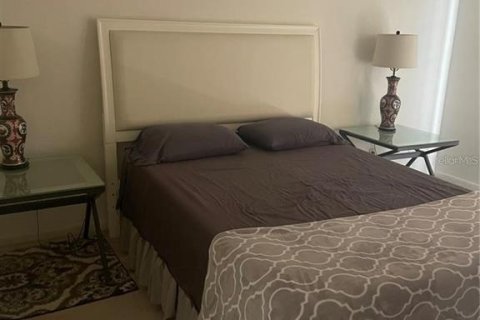 Condo in Tarpon Springs, Florida, 1 bedroom  № 2096639 - photo 12