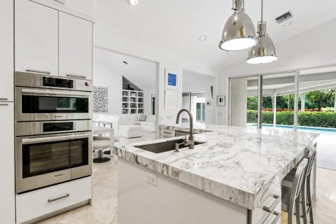 Casa en venta en Boca Raton, Florida, 5 dormitorios, 310.01 m2 № 2241036 - foto 13
