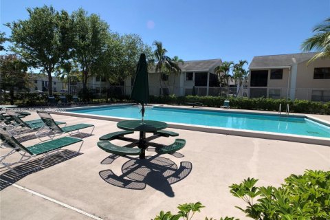 Купить кондоминиум в Хомстед, Флорида 2 спальни, 90.12м2, № 2006726 - фото 22