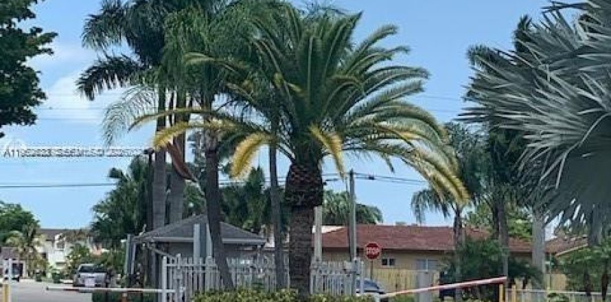 Condominio en Homestead, Florida, 2 dormitorios  № 2006726