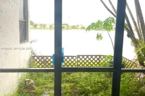 Купить кондоминиум в Хомстед, Флорида 2 спальни, 90.12м2, № 2006726 - фото 23