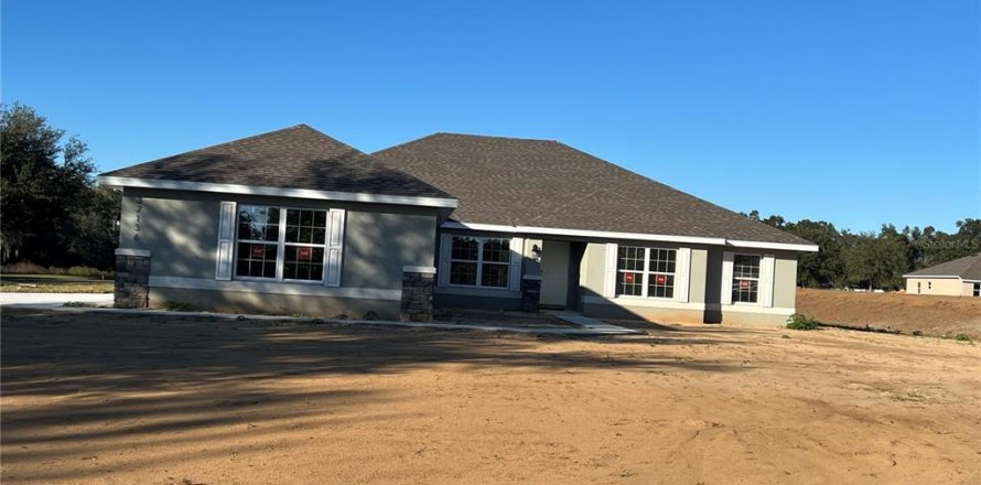 House in Dade City, Florida 4 bedrooms, 237.55 sq.m. № 2145502