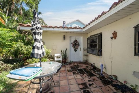 Villa ou maison à vendre à Tampa, Floride: 4 chambres, 309.74 m2 № 2388925 - photo 28
