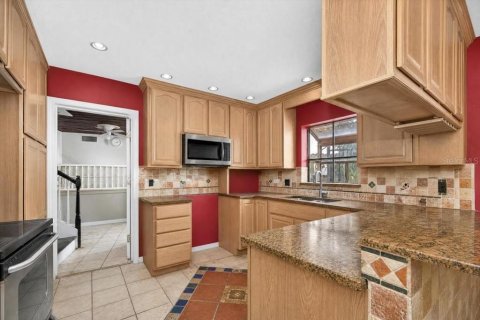 Villa ou maison à vendre à Tampa, Floride: 4 chambres, 309.74 m2 № 2388925 - photo 13