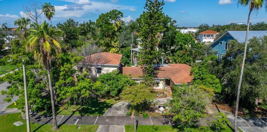 Villa ou maison à Tampa, Floride 4 chambres, 309.74 m2 № 2388925