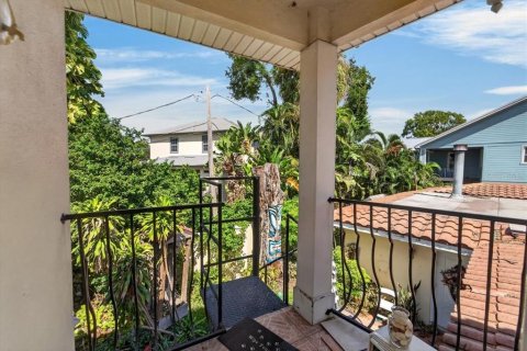 Villa ou maison à vendre à Tampa, Floride: 4 chambres, 309.74 m2 № 2388925 - photo 26