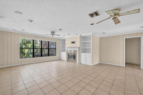 Villa ou maison à vendre à Tampa, Floride: 4 chambres, 309.74 m2 № 2388925 - photo 10