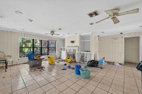 Villa ou maison à vendre à Tampa, Floride: 4 chambres, 309.74 m2 № 2388925 - photo 18