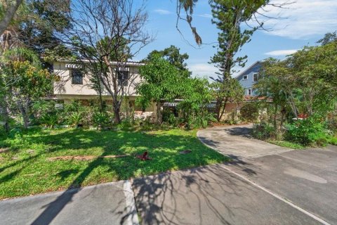Villa ou maison à vendre à Tampa, Floride: 4 chambres, 309.74 m2 № 2388925 - photo 30