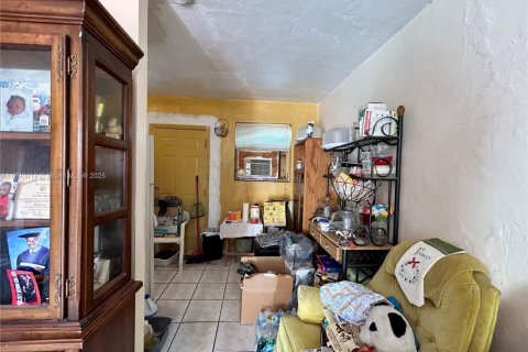 Купить коммерческую недвижимость в Опа-Локка, Флорида 324.23м2, № 2021373 - фото 15