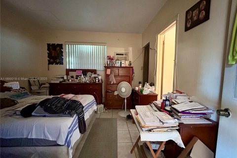 Купить коммерческую недвижимость в Опа-Локка, Флорида 324.23м2, № 2021373 - фото 17